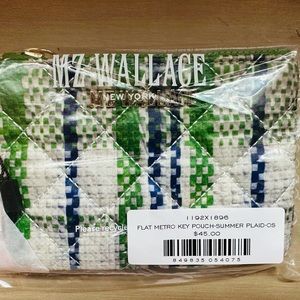 NWT Metro Key Pouch in Plaid